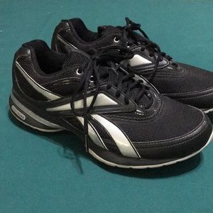 Reebok easy tone tennis shoes